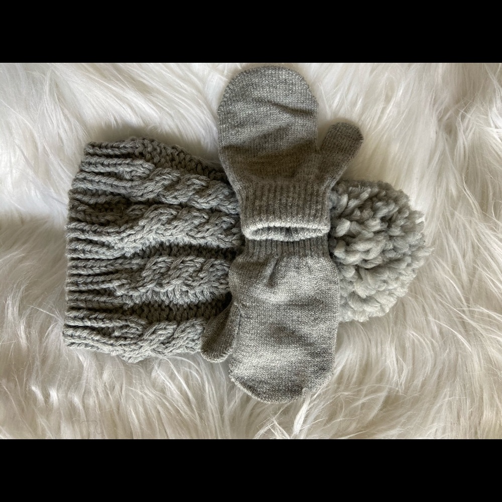 Laura Ashley baby Hat & mitten set